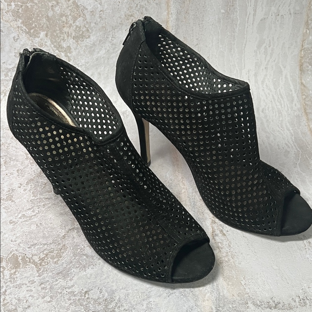 Madden Girl Renzo Black Peep Toe Pumps 9.5